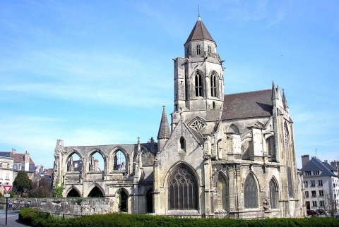 Nghệ thuật gothic là gì