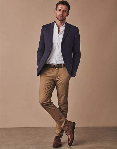 Blazer là gì? Mẹo hay khi bạn muốn mix match cùng áo blazer 7 Cách phân biệt áo blazer với áo suit