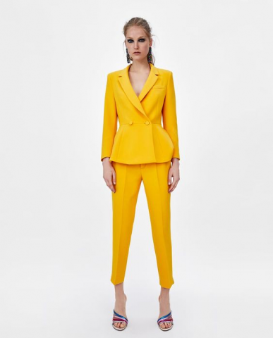 Blazer là gì? Mẹo hay khi bạn muốn mix match cùng áo blazer 4 Áo blazer peplum